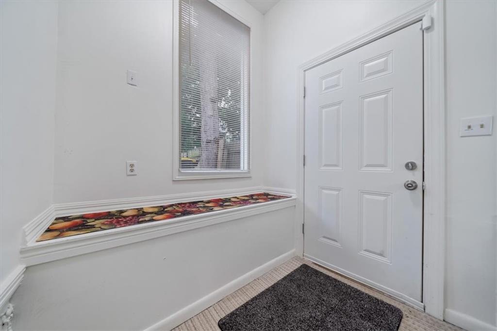 3921 Central Street Property Photo 25