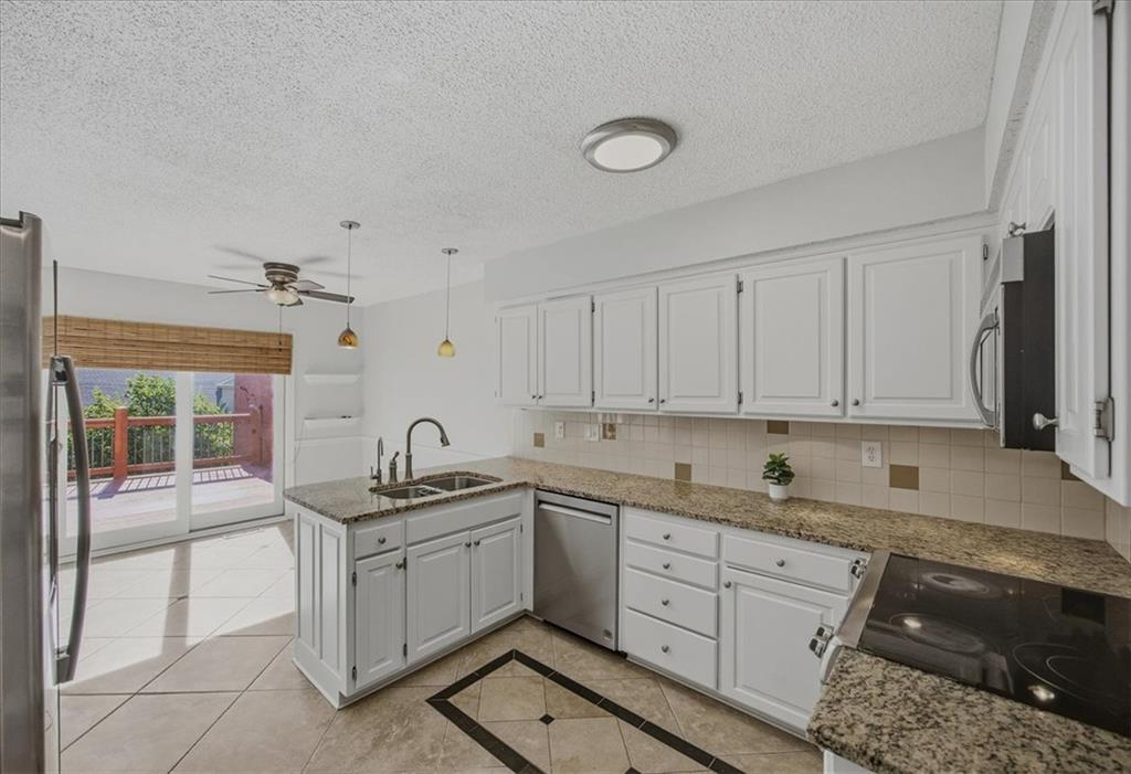 11919 Mackey Street Property Photo 8