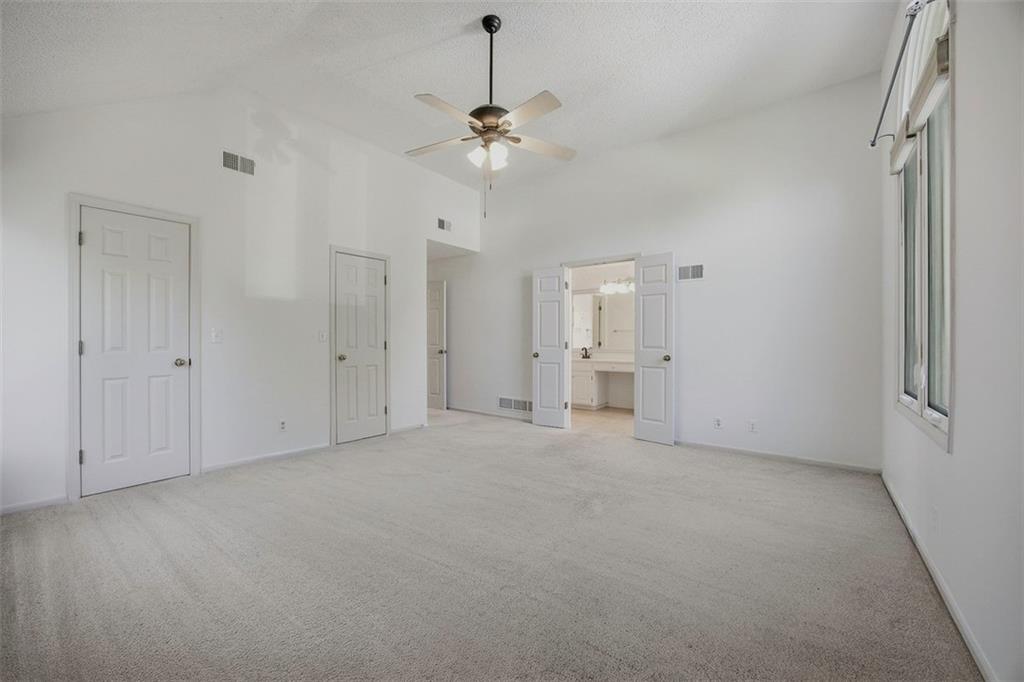 11919 Mackey Street Property Photo 14