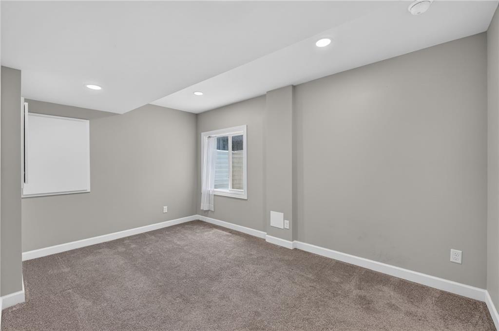 729 Corbin Terrace Property Photo 27