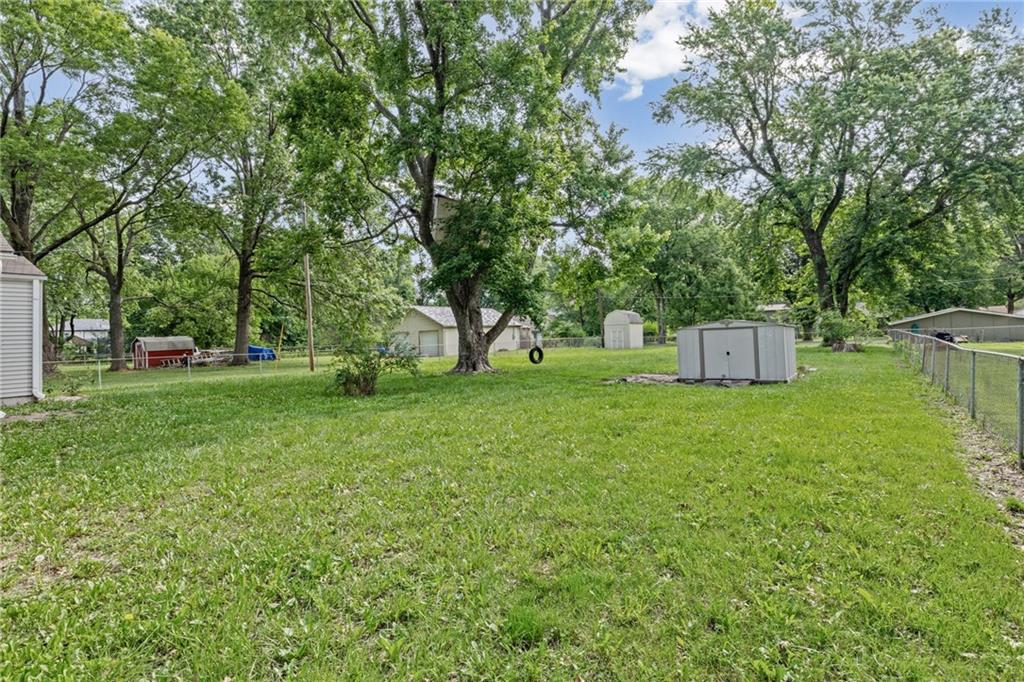 612 S Sherman Avenue Property Photo 33