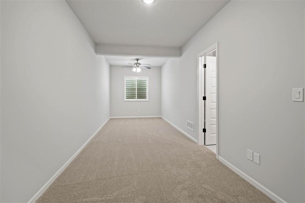 105 Nw Ambersham Drive Property Photo 28