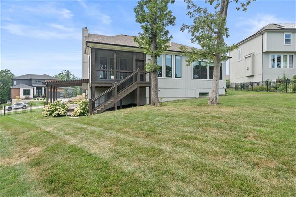 105 Nw Ambersham Drive Property Photo 34