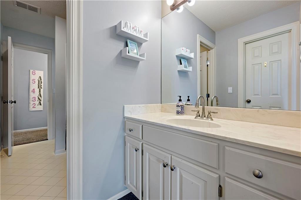 6000 W 142 Street Property Photo 26