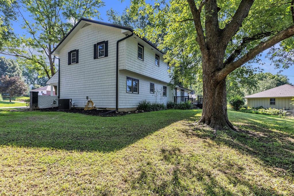 4806 Stonecrest Terrace Property Photo 3