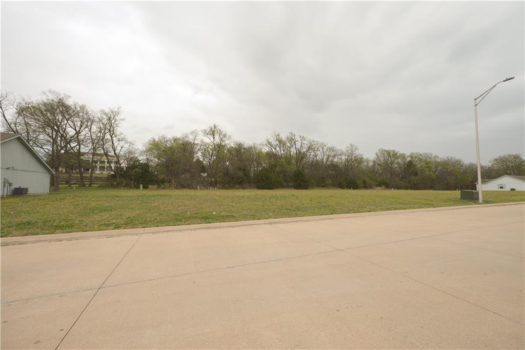 202 E John Street Property Photo 1