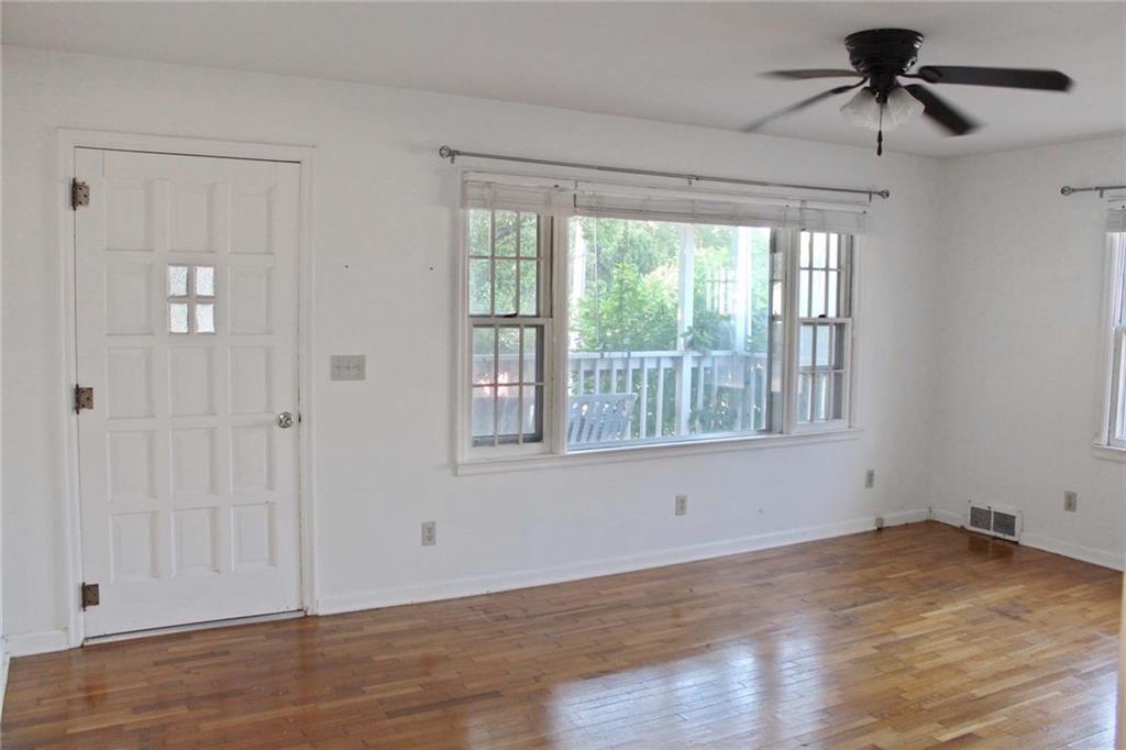 601 W Broadway Street Property Photo 7