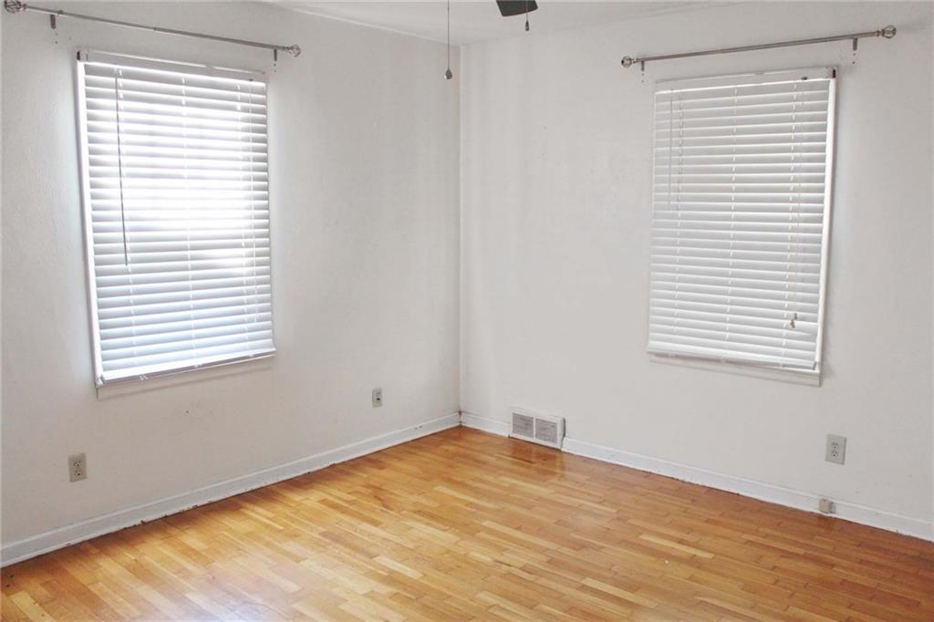 601 W Broadway Street Property Photo 15