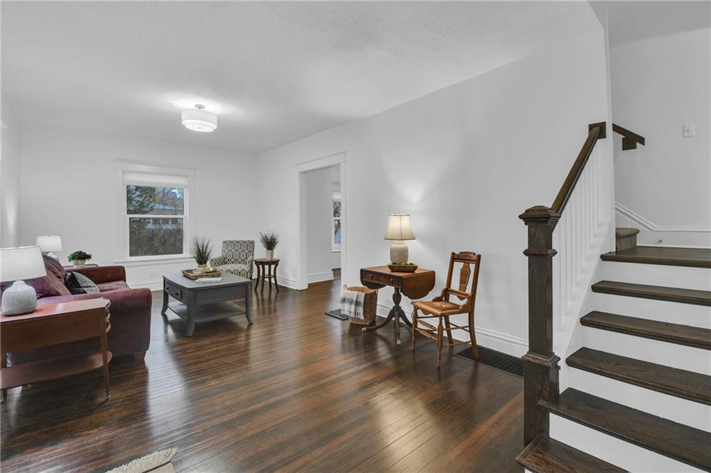 1610 S Northern Boulevard Property Photo 10