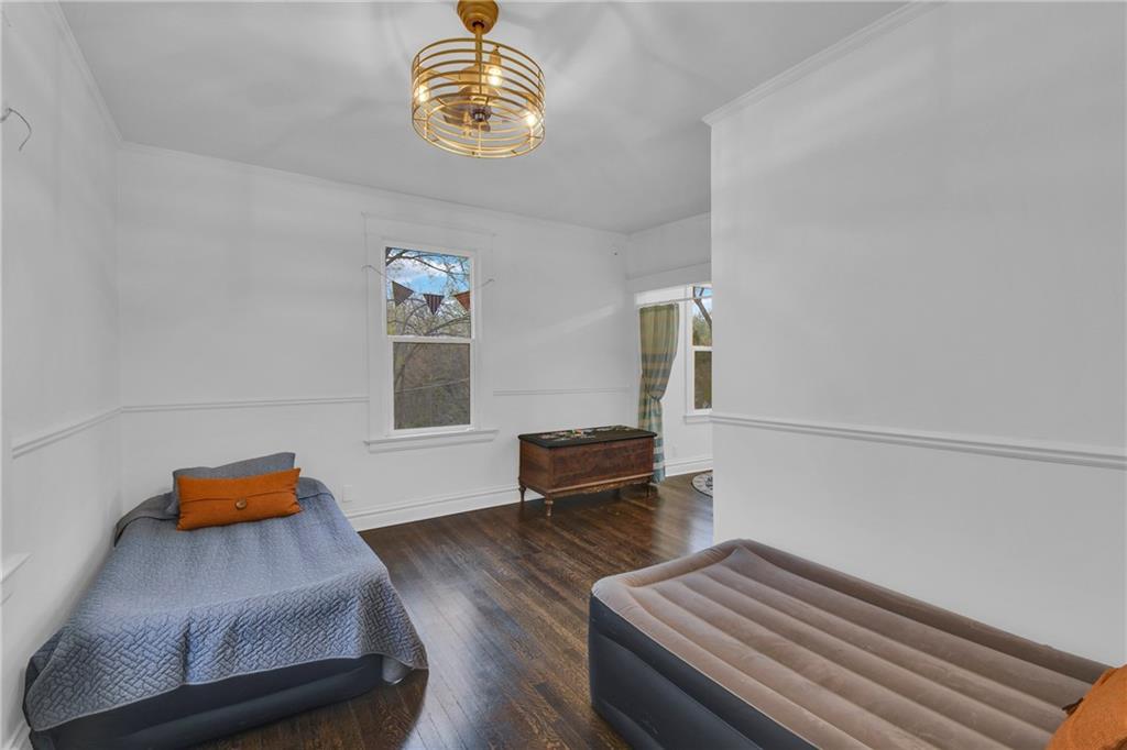 1610 S Northern Boulevard Property Photo 28