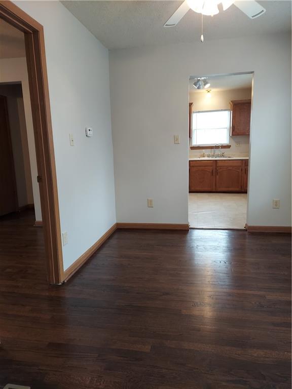 1610 S Northern Boulevard Property Photo 41