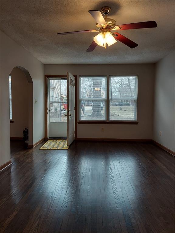 1610 S Northern Boulevard Property Photo 44