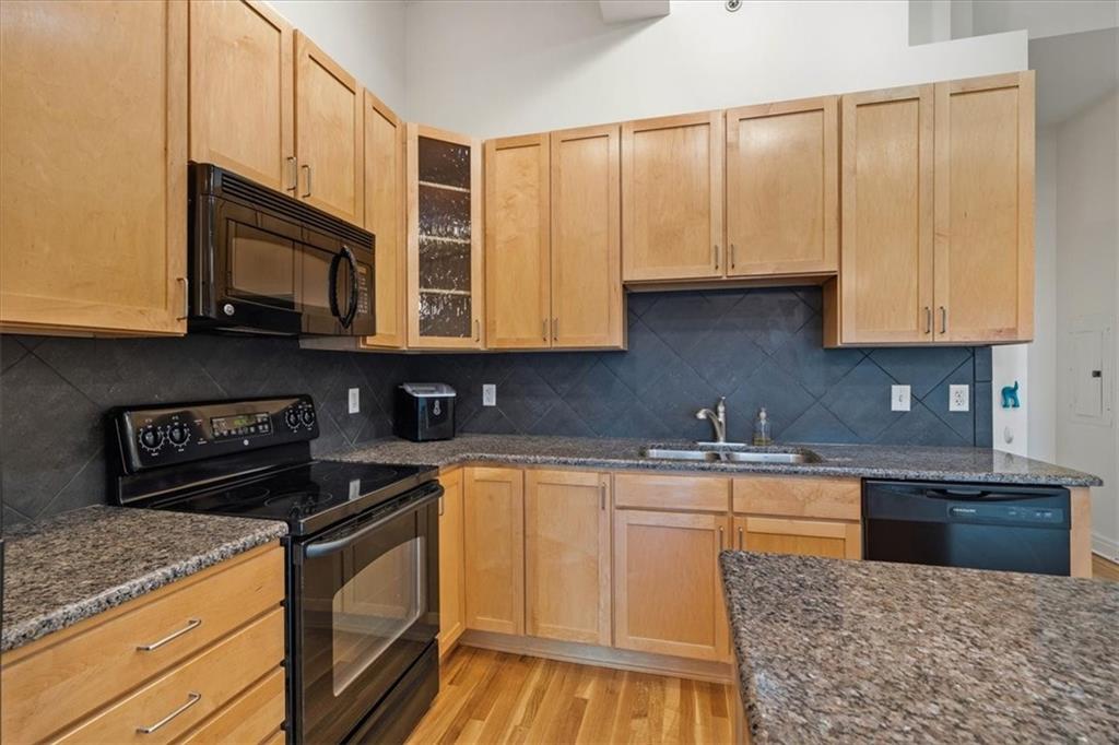 1101 Walnut Street Property Photo 7