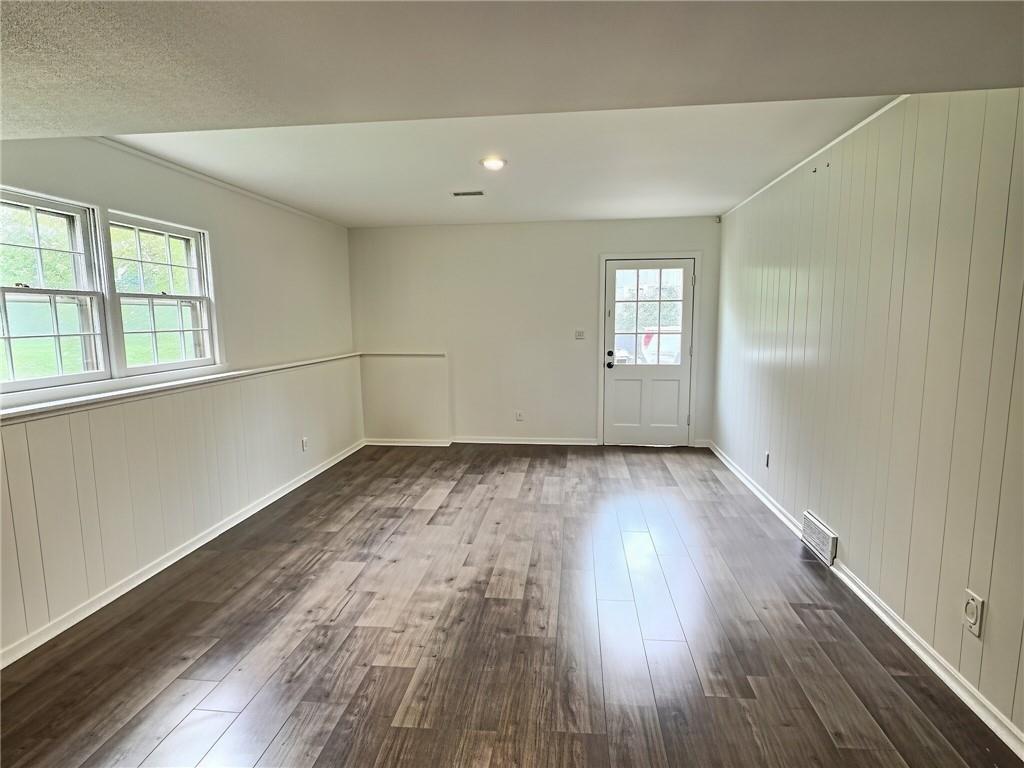 619 W 114th Terrace Property Photo 14