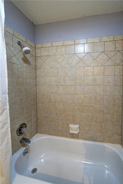 1231 Ne Deerbrook Circle Property Photo 12
