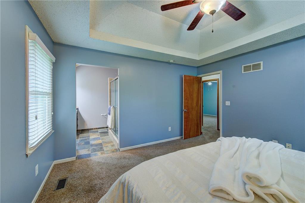 1231 Ne Deerbrook Circle Property Photo 14