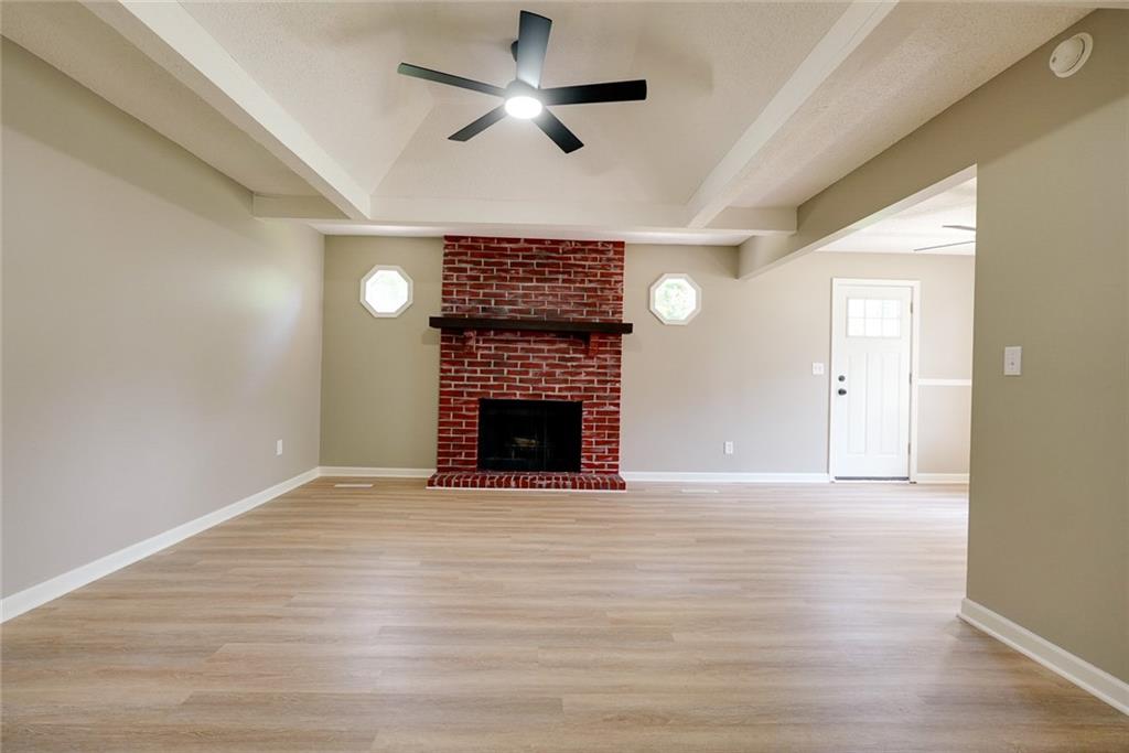 501 W Mcdowell Avenue Property Photo 4