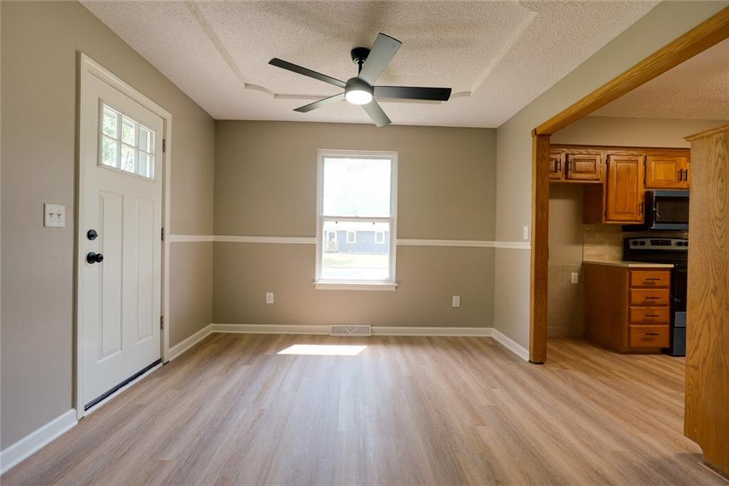 501 W Mcdowell Avenue Property Photo 6