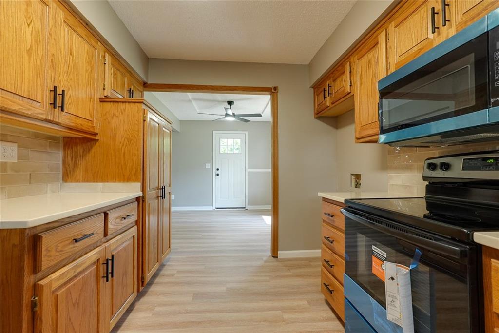 501 W Mcdowell Avenue Property Photo 11