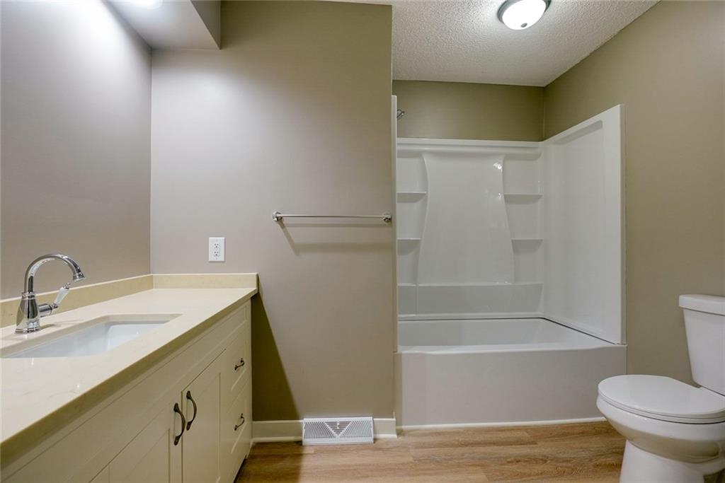 501 W Mcdowell Avenue Property Photo 13