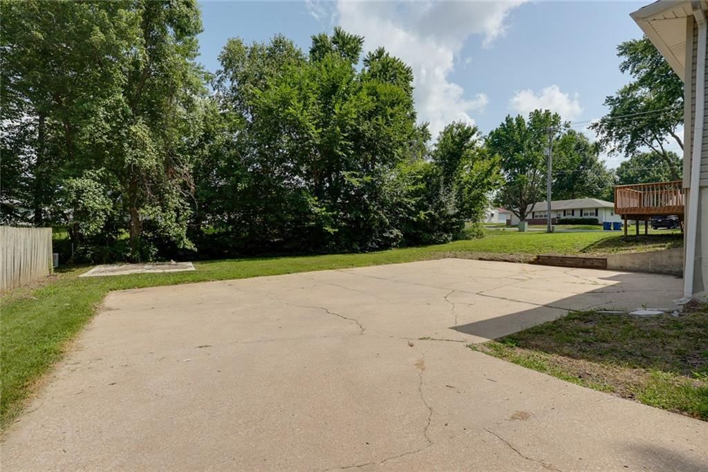 501 W Mcdowell Avenue Property Photo 32