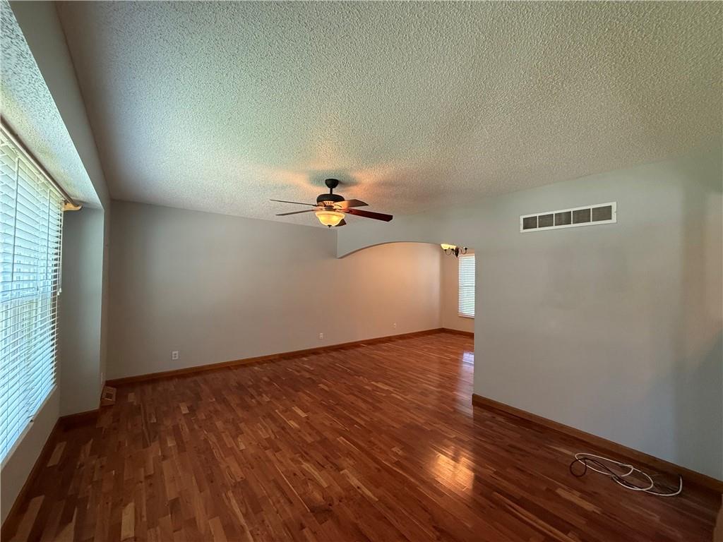 505 S Ridge Drive Property Photo 2