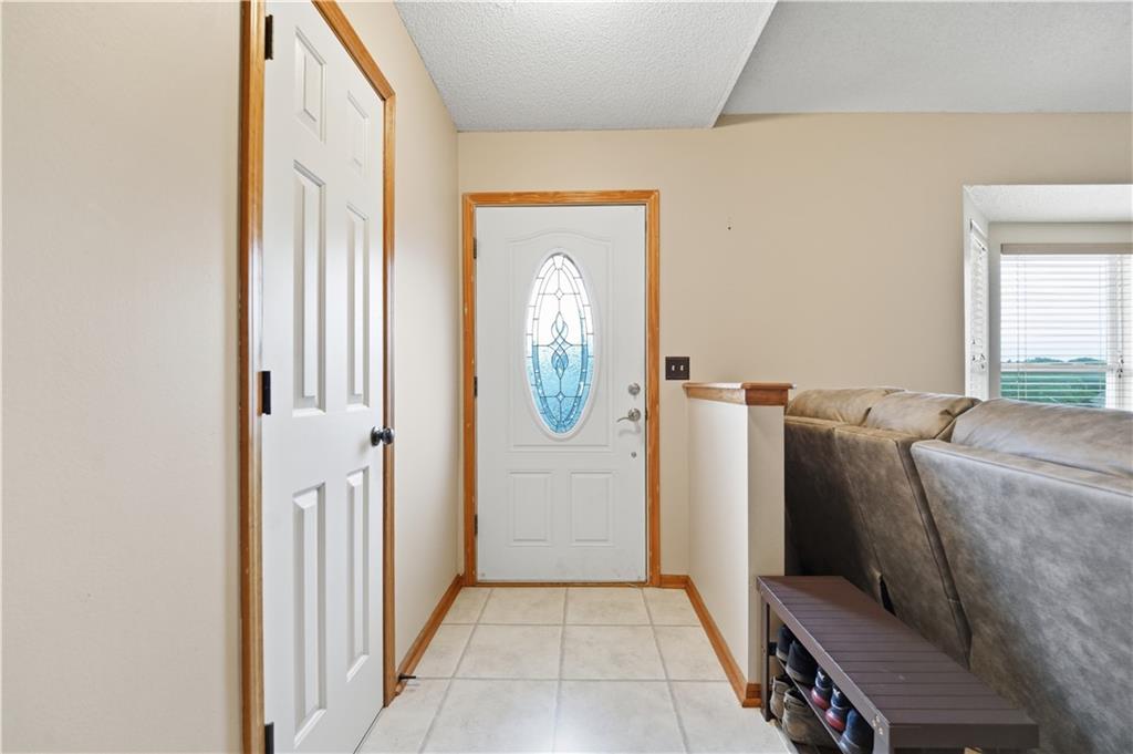 2136 Sw Sterling Drive Property Photo 3
