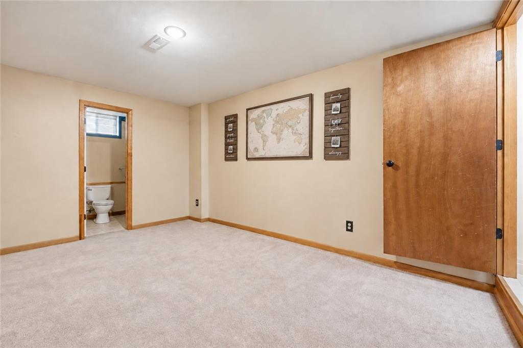 2136 Sw Sterling Drive Property Photo 13