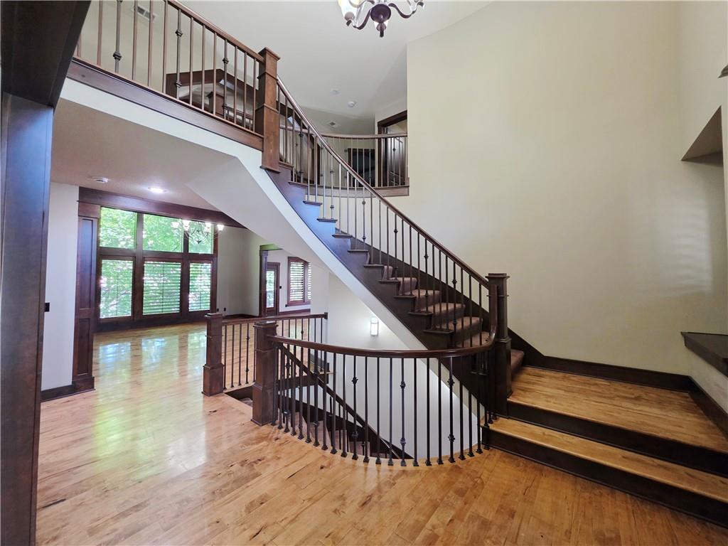 20924 W 68th Street Property Photo 4