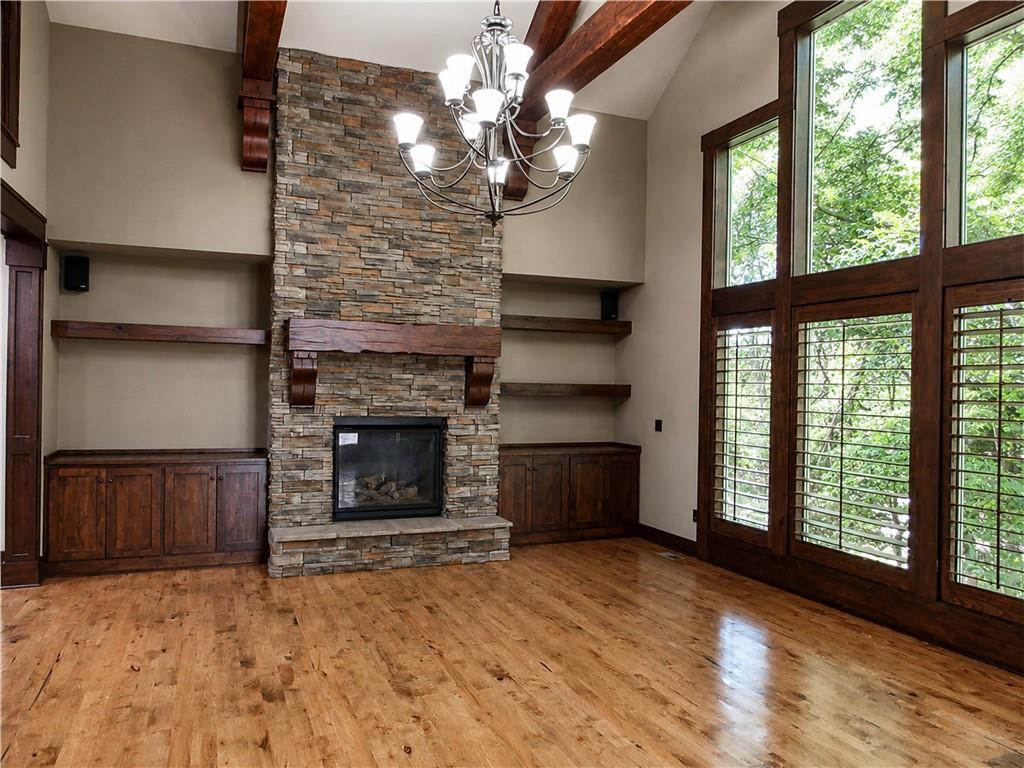 20924 W 68th Street Property Photo 8