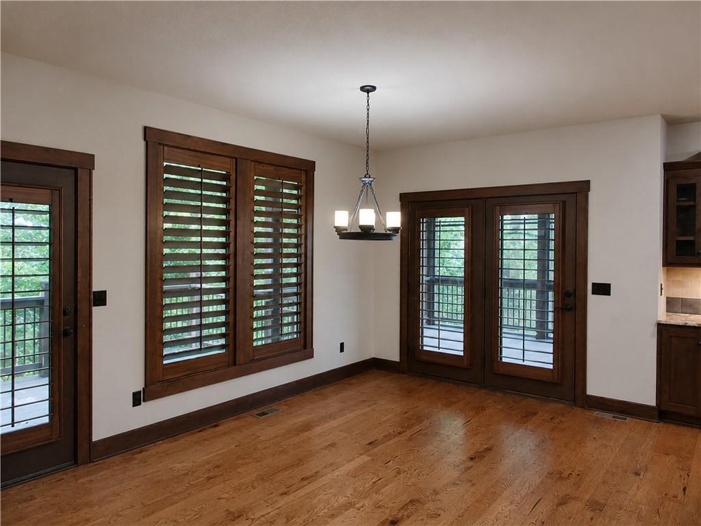 20924 W 68th Street Property Photo 10