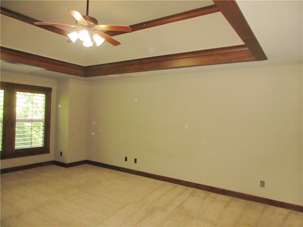 20924 W 68th Street Property Photo 17
