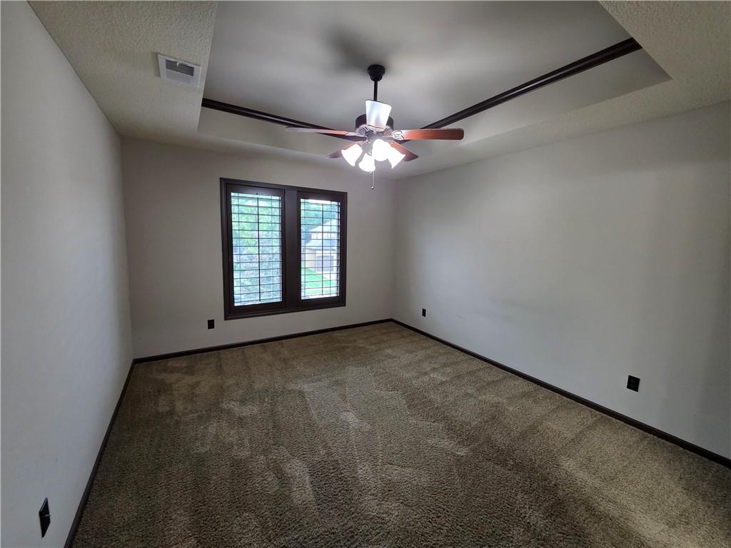 20924 W 68th Street Property Photo 26