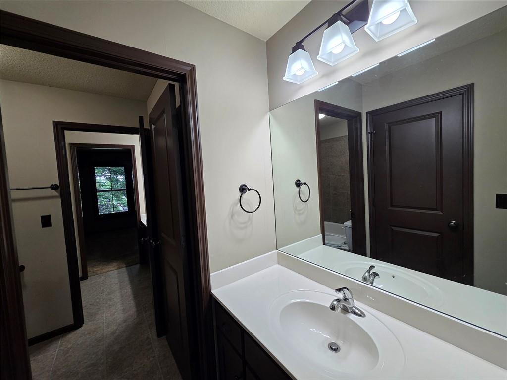 20924 W 68th Street Property Photo 27