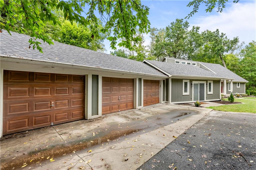 7410 S Arnett Road Property Photo 4