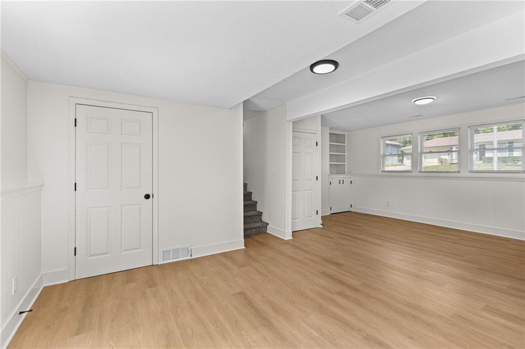 11810 Smalley Avenue Property Photo 20