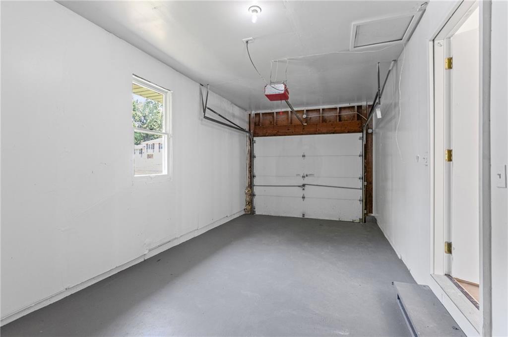 11810 Smalley Avenue Property Photo 28