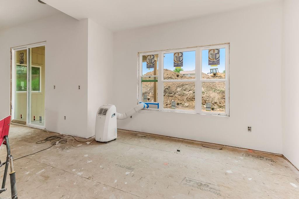 803 Kellogg Street Property Photo 6