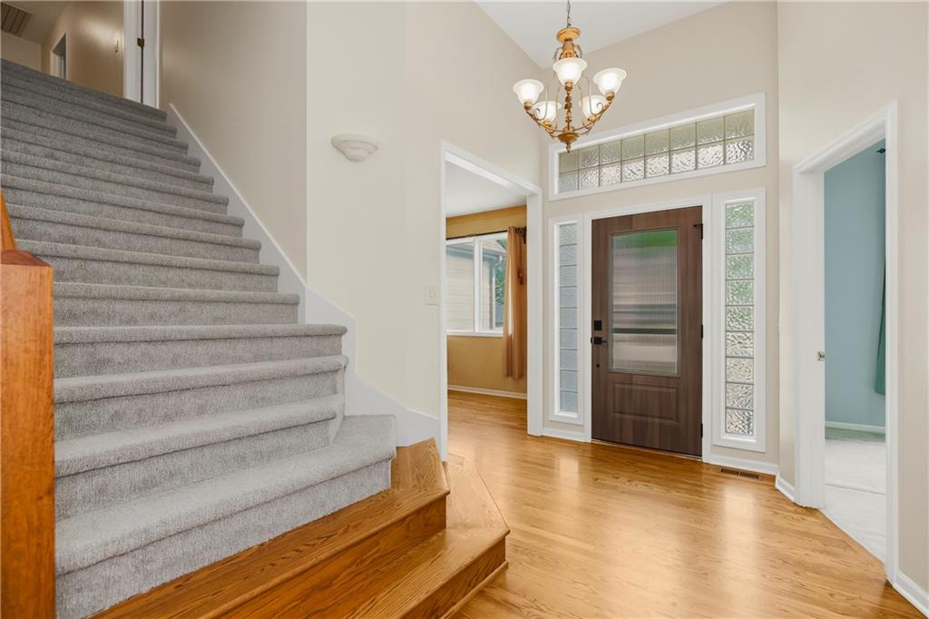 808 Sw Springwater Lane Property Photo 3
