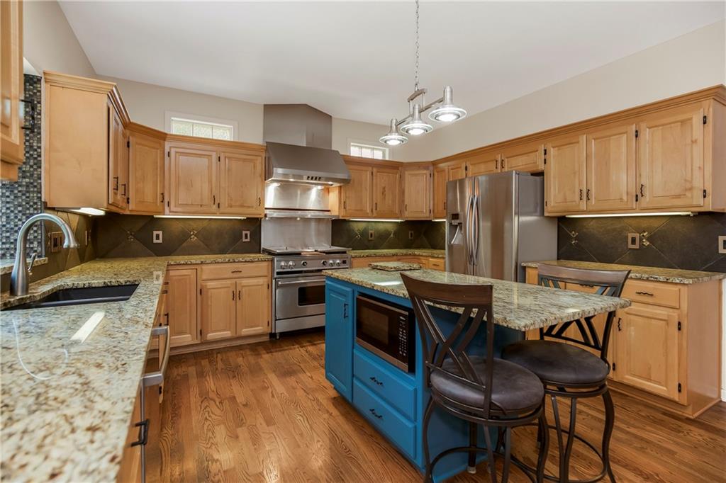 808 Sw Springwater Lane Property Photo 13