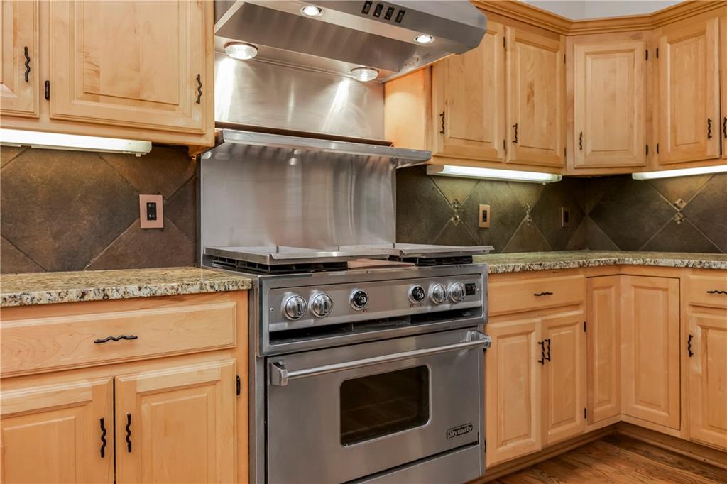 808 Sw Springwater Lane Property Photo 14