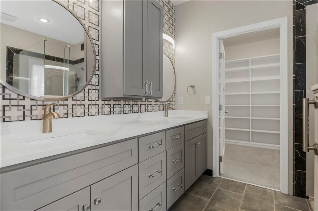 808 Sw Springwater Lane Property Photo 18