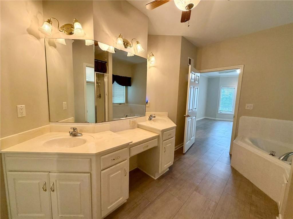 2514 Sw Wintervalley Court Property Photo 32