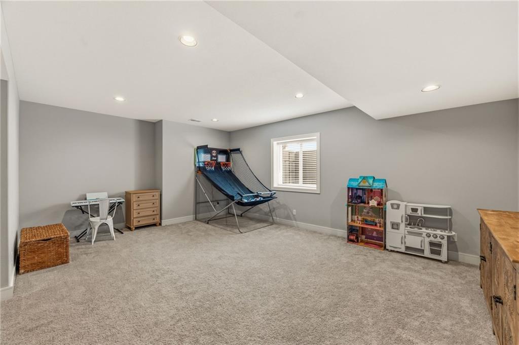 12314 W 169th Terrace Property Photo 42