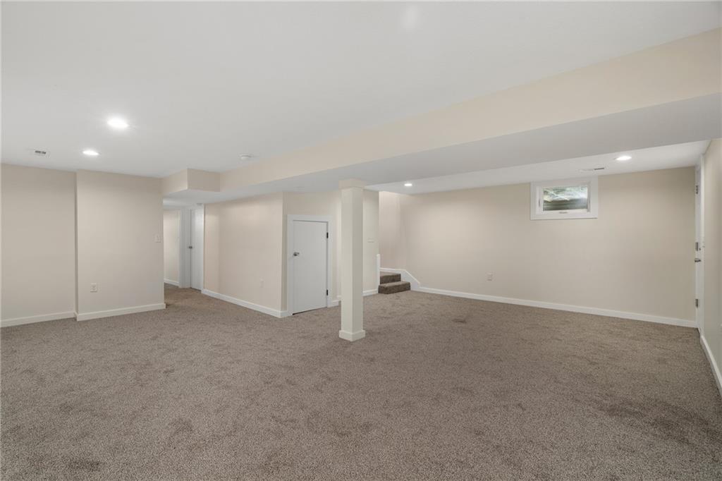 7332 Parallel Parkway Property Photo 26