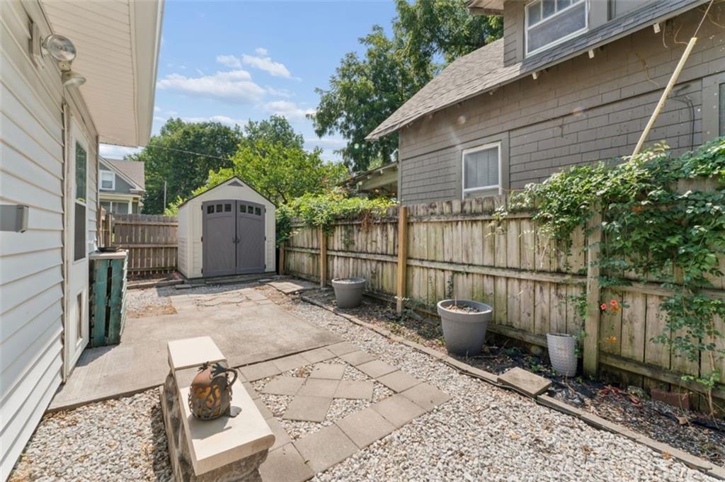 601 W 77th Street Property Photo 28