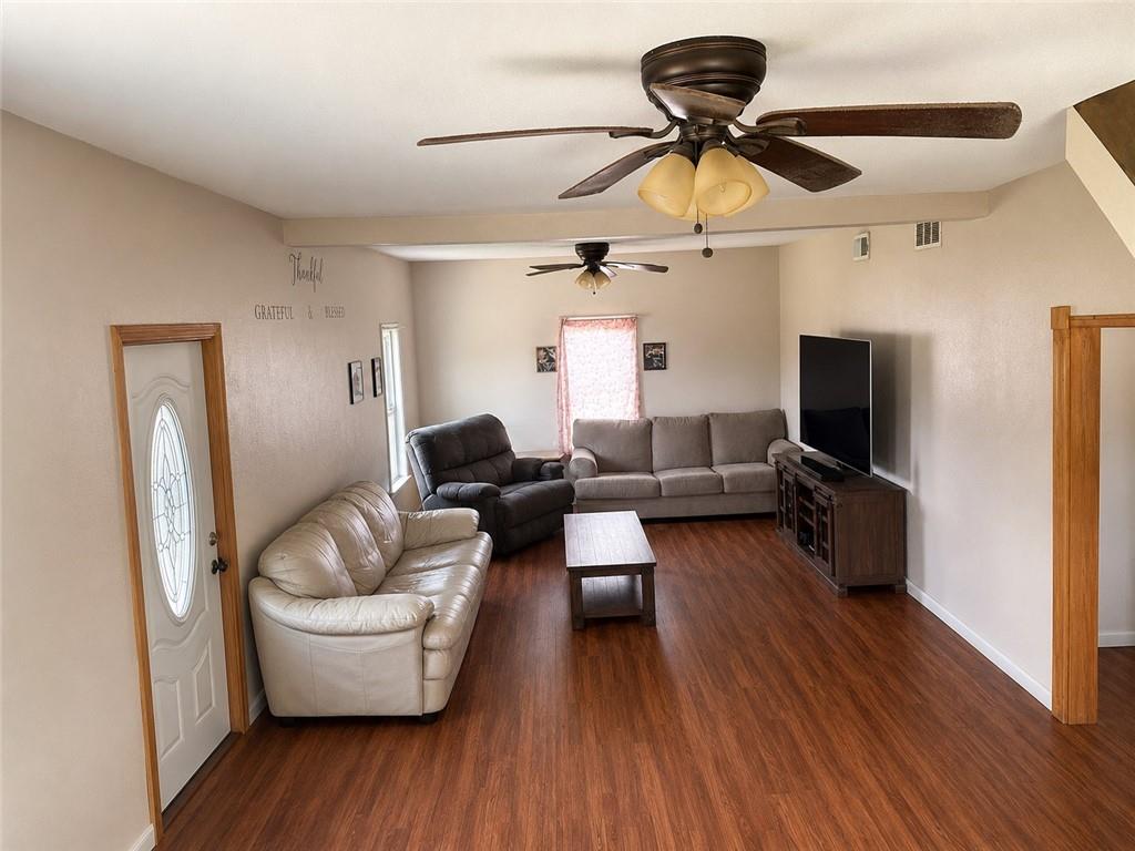 360 W Highway Property Photo 7
