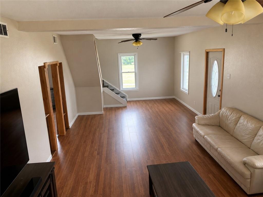360 W Highway Property Photo 8