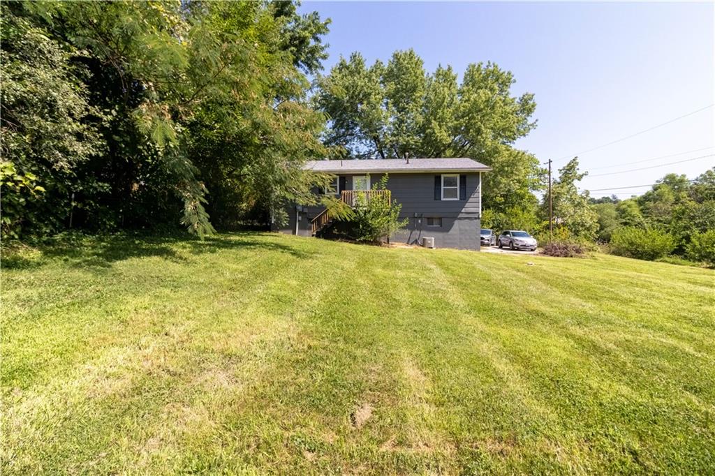 101 W 8th Street Property Photo 3