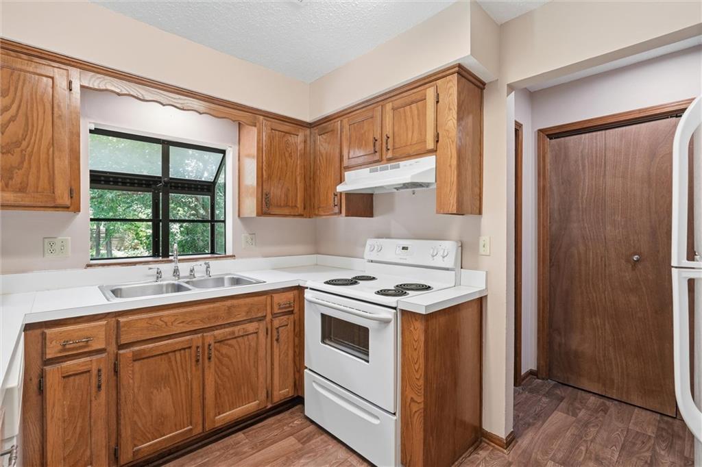 6241 Rene Street Property Photo 11